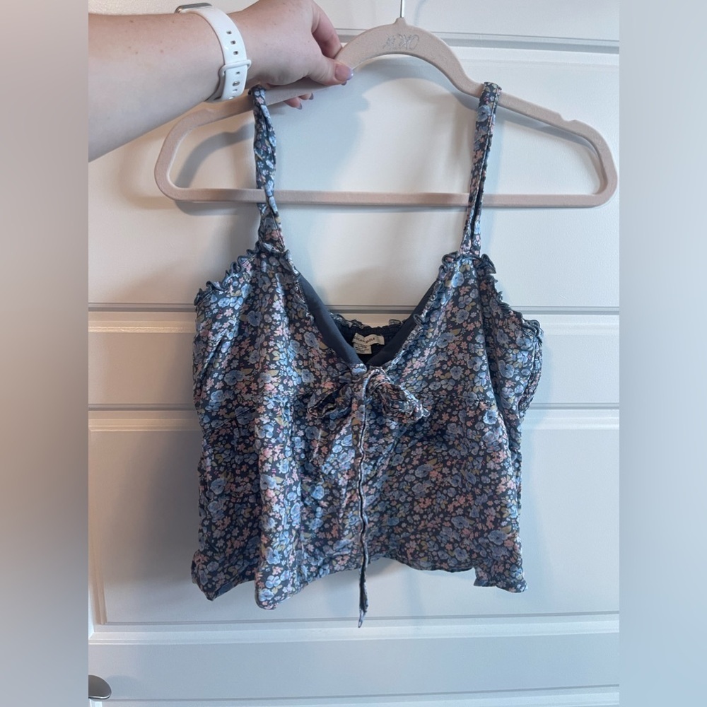 American Eagle, colorful tank top with tie front.